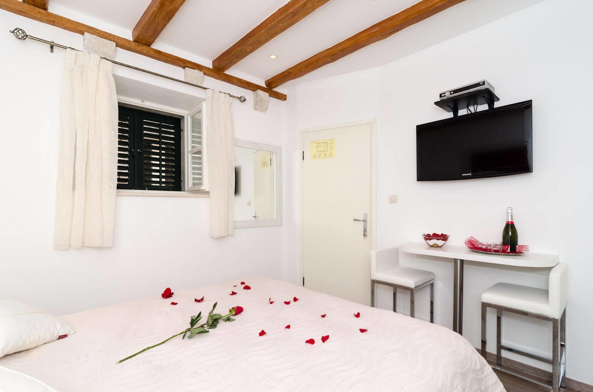 Apartments Raic Dubrovnik Ngoại thất bức ảnh